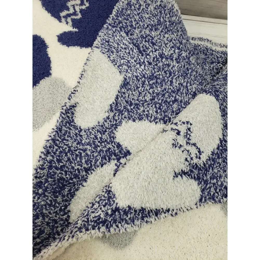 Jingle & Joy Winter Mittens Plush Fleece Throw Blanket